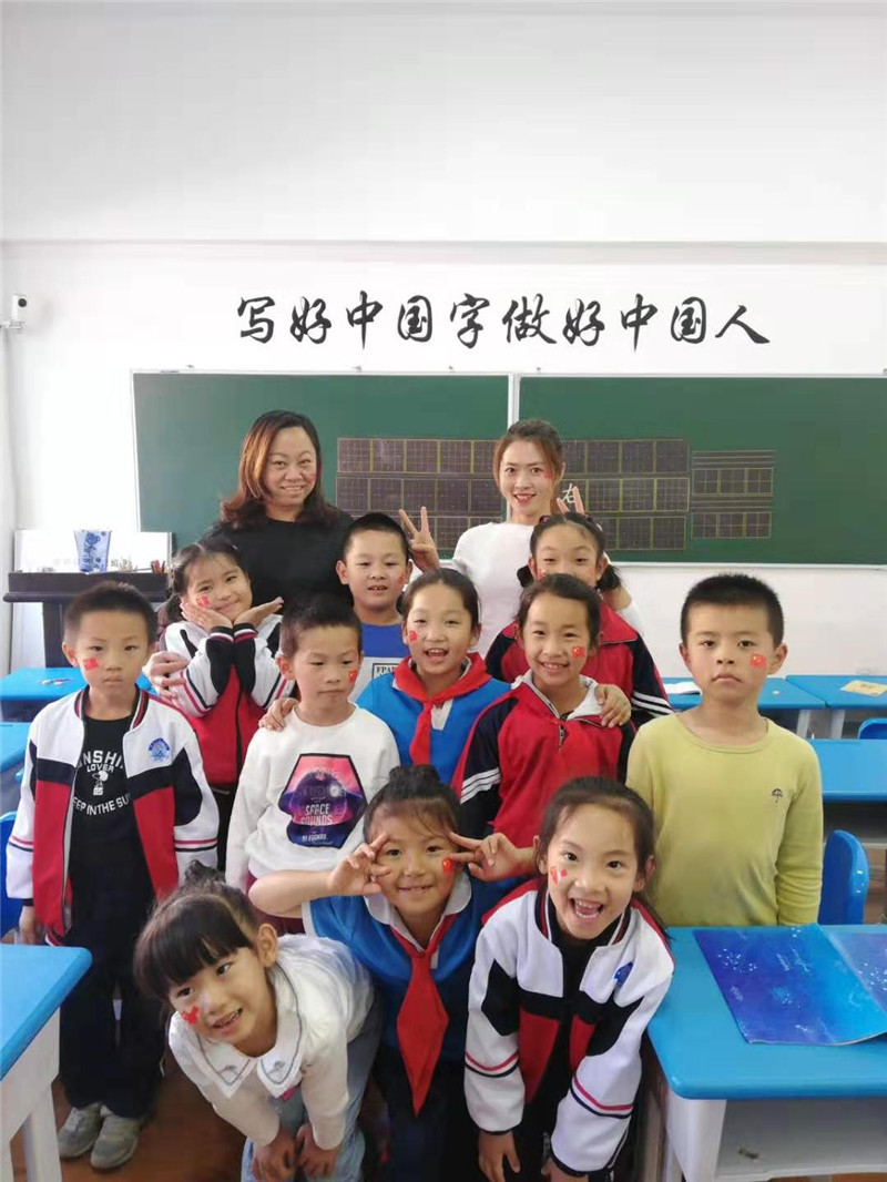 鋒格練字石家莊校區(qū)教室合影